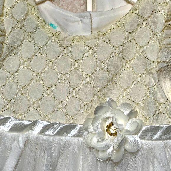 Nanette Baby Beautiful Cream Dress 12m - Picture 2 of 2